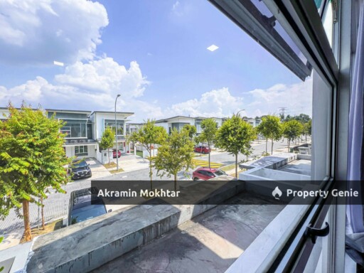 Freehold & 24H Security | 2 Storey Terrace House Tropicana Heights, Kajang (Parkfield Residences)