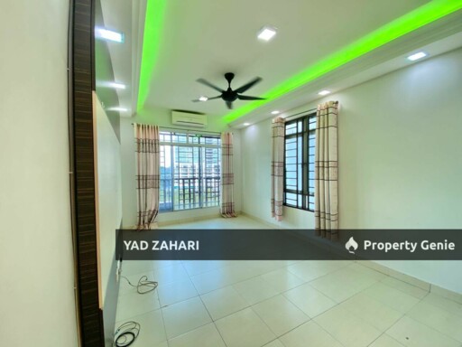 Villa Park, Seri Kembangan | RM330K -  Nicely Renovated, Semi Furnished & Unit Near Lift