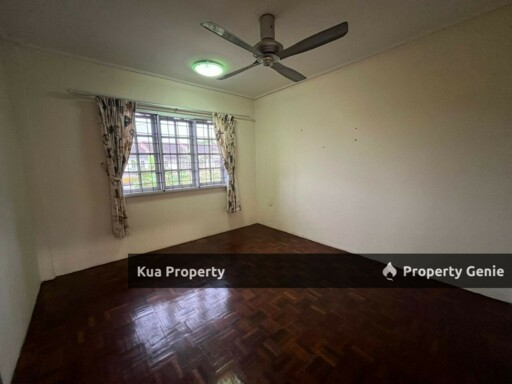 Double Storey Terrace House for Rent at Stapok