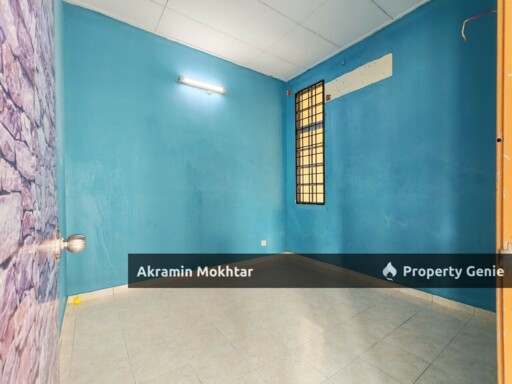 End Lot Single Storey Terrace House @ PKNS Antara Gapi.