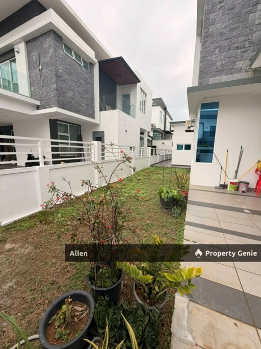 Taman Mount Austin, Tebrau