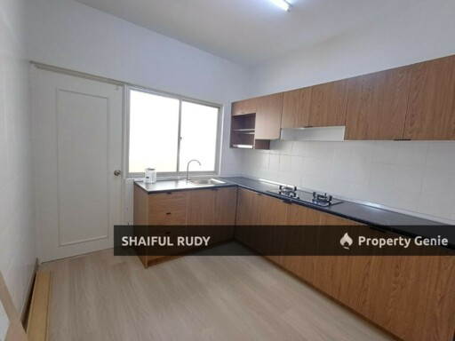 Want to sell. Villa Makmur Condominium Dutamas KL