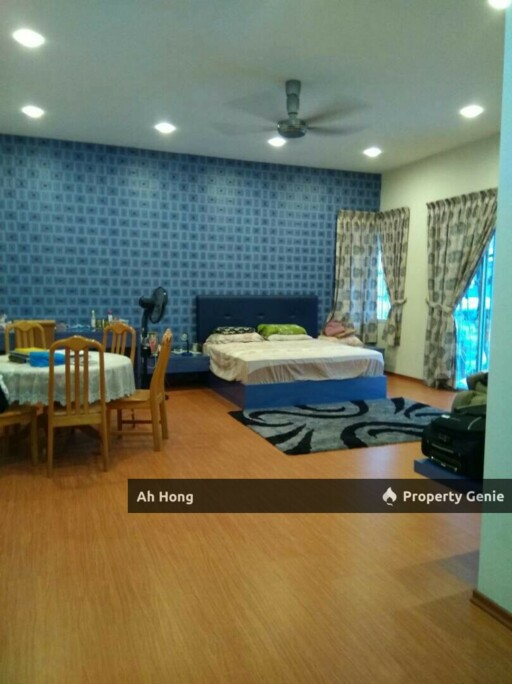 Kempas Utama / Double Storey Semi D / Serrisa Villas / Corner Lot / Renovated / Freehold