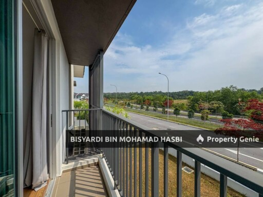 FACING OPEN 2 STOREY CORNER LOT, VERNA SERENE HEIGHT 8 SEMENYIH .