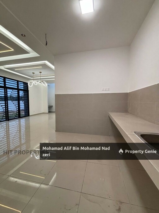 Corner Lot La Casa untuk Di Jual | Freehold | Below MV🔥
