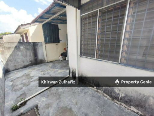 Jalan Teratai Bukit Beruntung Single Storey For Sale