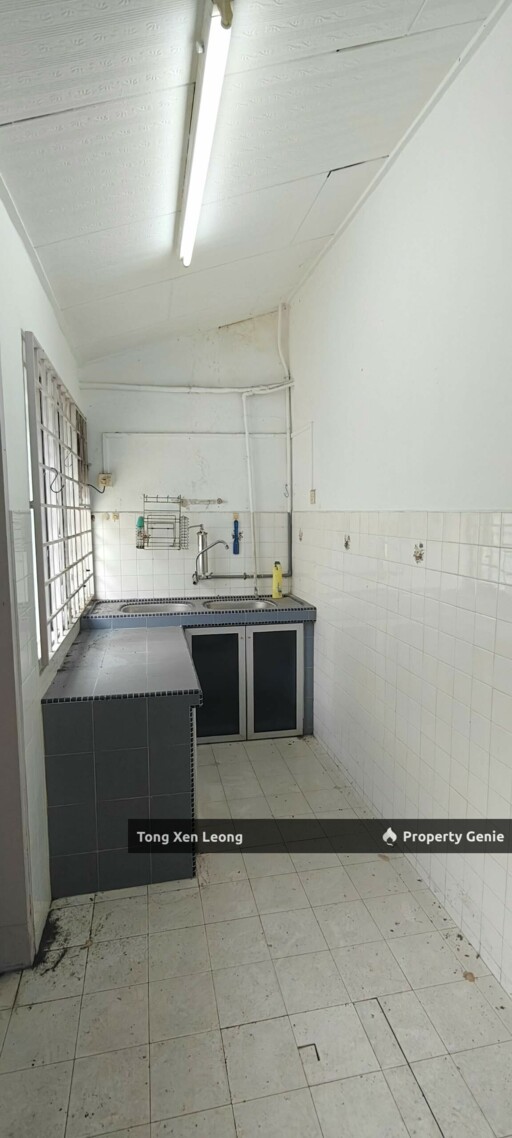 Melaka Home With 3 Rooms, Convenient Access To Amenities