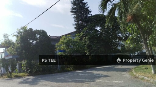 Corner spaious 2 Storey