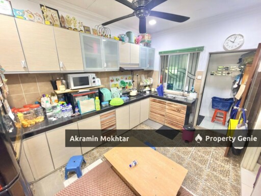 FREEHOLD, END LOT & RENOVATED - SINGLE STOREY TERRACE @ JALAN KEBUN, SEKSYEN 30
