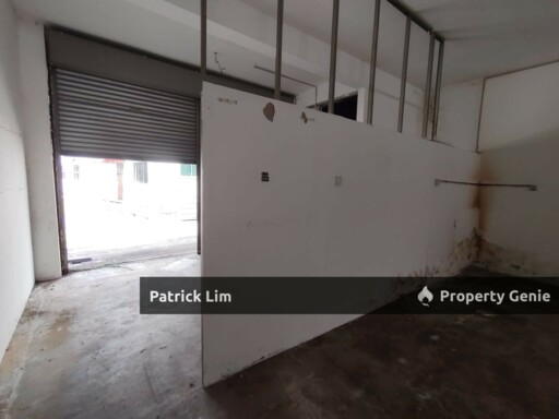 Malim Jaya (2 Shutter Door) Ground Floor Shoplot For Rent