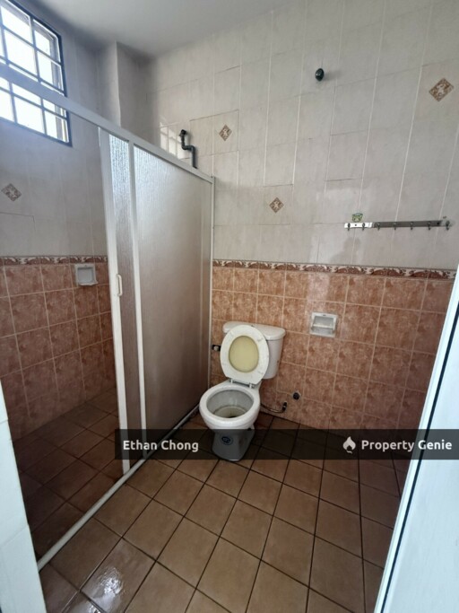 Unfurnished 2 Storey Terrace House for Sale at Mutiara Bukit Raja, Klang