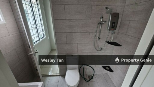 One Krubong Below Value 2 Storey Terrace Freehold Partly Furnished 4br