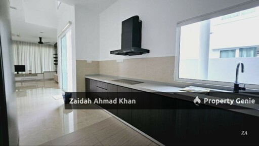 Jacaranda Garden Residence 3 Storey Bungalow For Rent