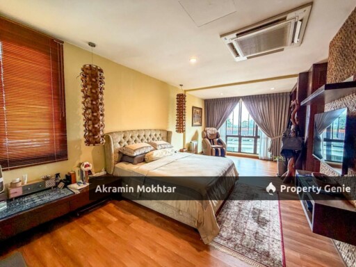 Freehold & Fully Renovated | 3 Storey Bungalow Putra Residence @ Bukit Rahman Putra, Sg Buloh
