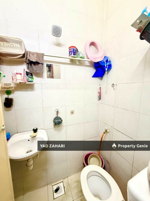 Seksyen 30, Shah Alam | 1-Storey Terrace 4 Bedrooms | RM379K - Nearby School & Freehold