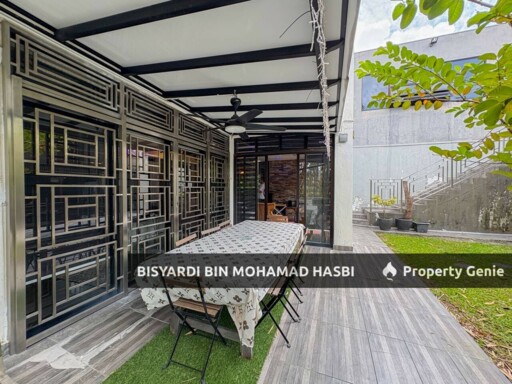 END LOT EXTRA LAND, RENOVATED 3.5 STOREY SEMI DETACHED SAUJANA PALMA RESIDENCE, PRIMA SAUJANA KAJANG .