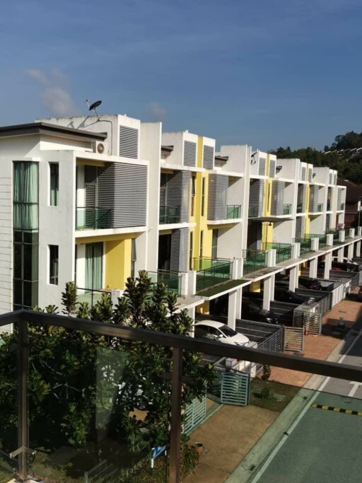 Taman Ukay Tropika