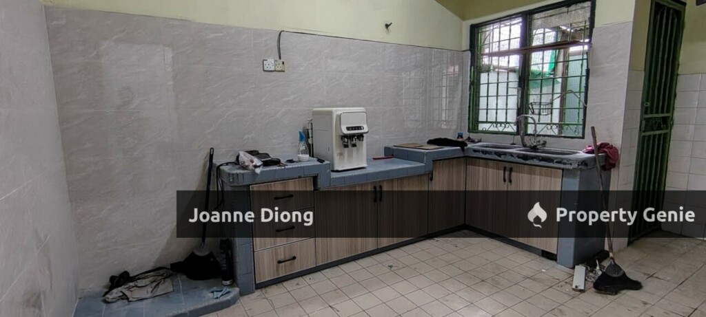 Bandar Country Homes-Rawang Double Storey House (RENOVATED)