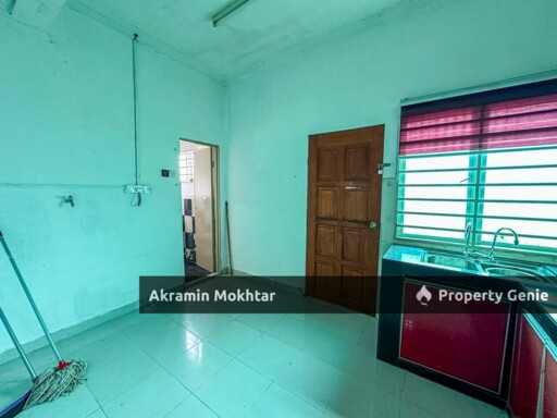 Freehold & Renovated | 2 Storey Terrace, Tmn Pelangi Semenyih 2 (Oakberry) @ Semenyih.