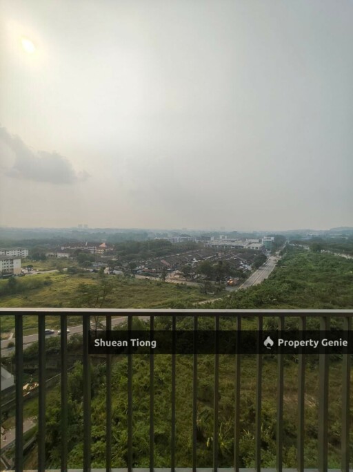 3 Bed 2 Bath Unit for Sale @ Greenfield Regency!