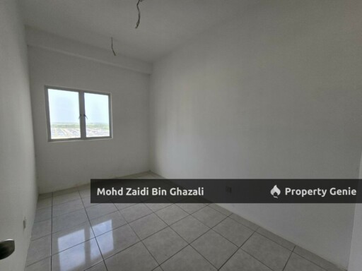 Bare Unit Kita Ria Apartment Cybersouth Dengkil