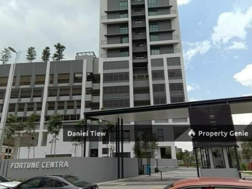 Fortune Centra dual key for sell near to MRT and Aeon Big