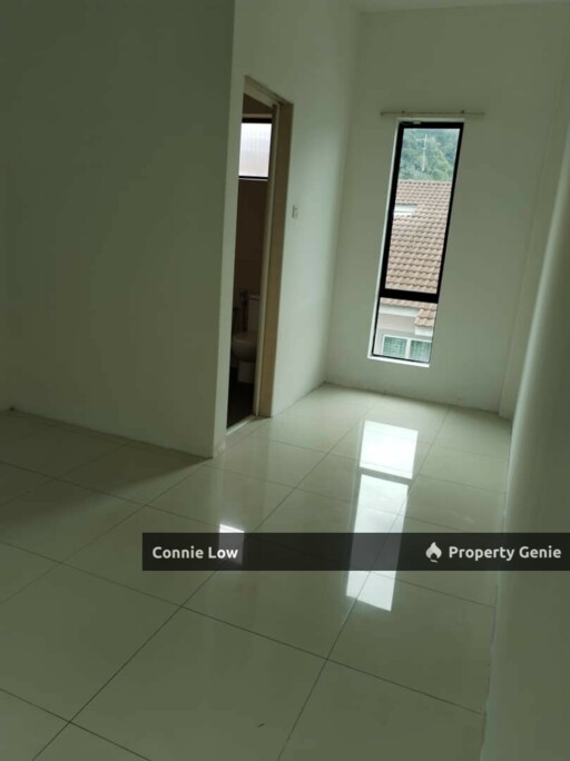 Guarded 2.5 Storey One Pertama Silibin Strategy Location