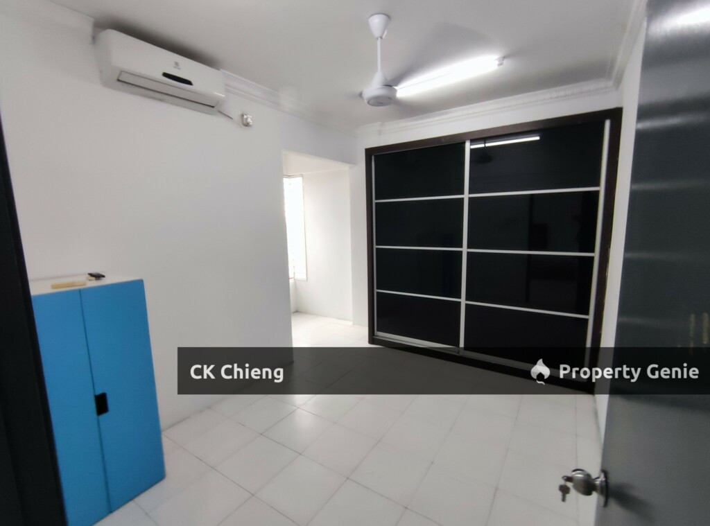 Calisa Residence Rent, Partially Furnished 3 Rooms, Taman Mas Puchong
