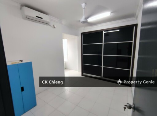 Calisa Residence Rent, Partially Furnished 3 Rooms, Taman Mas Puchong