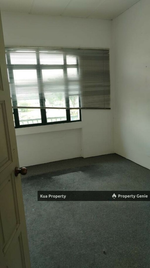 Shophouses for Rent! at Jalan Simpang Tiga