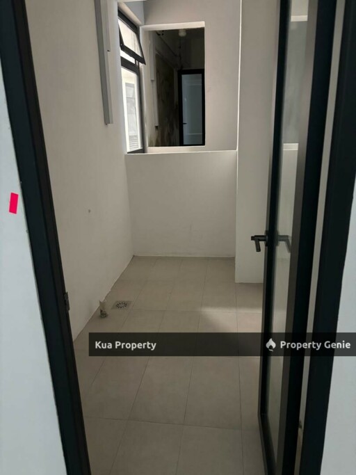 Milano 8 Apartment For Sale! Located at Jalan Wan Alwi, Opposite Vivacity
