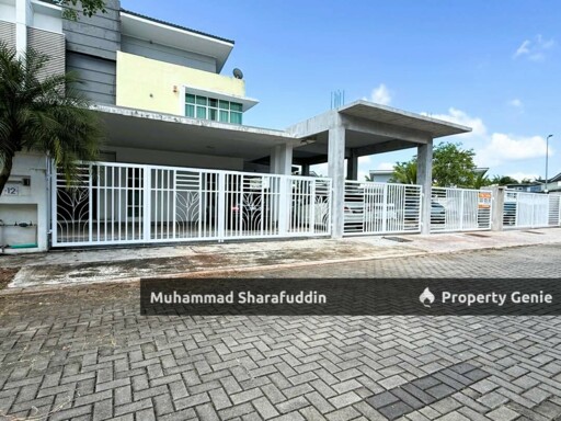 DOUBLE STOREY SEMI D CORNERLOT LAKEFRONT PRECINT 4 KOTASAS KUANTAN