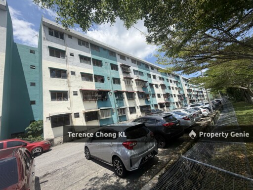 Wow ! Rumah Murah Dan Cantik Flat Sg Besi Indah , The Mines Seri Kembangan for Sewa