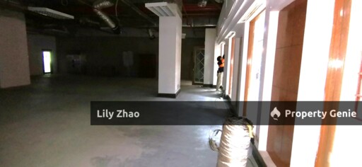 Prime Ground Floor 2,341 sf Retail Shop/Showroom/Offices for Rent in Shopping Complex Likas Square KK City