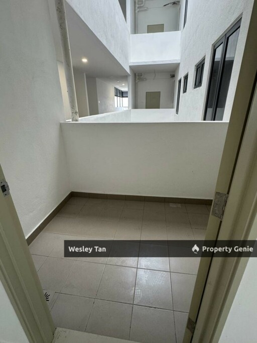 Below Value Noa Condo Pulau Gadong RM3xx,000 Freehold 3 Rooms 5mins to Town