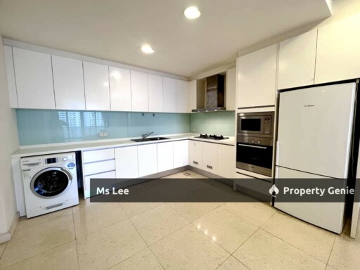 6 CapSquare @ KL City Centre-Near LRT, level 25 KL Tower view, Good for investment