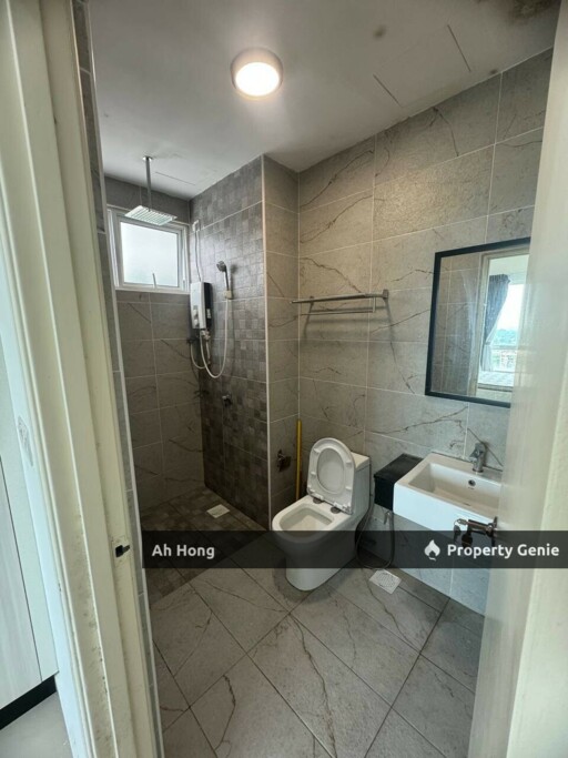 Jb Town / Pinnacle Tower / 3bedroom / Fully Furnished