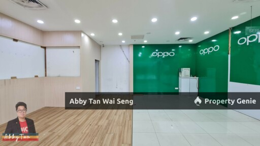 1Borneo HyperMall | 2nd Floor | Shop frontage