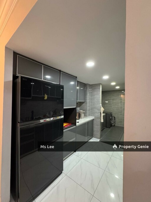 Venice Hill Condo @ Taman Puteri, Batu 9, Cheras-Fully Renovated Corner Unit