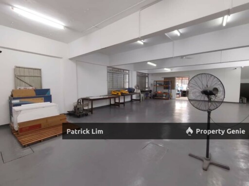 [Hot Area Malim Jaya] Corner 2-Storey Commercial Shop‼️Spacious‼️ Malim Jaya Industrial Area | For Rent 🔥