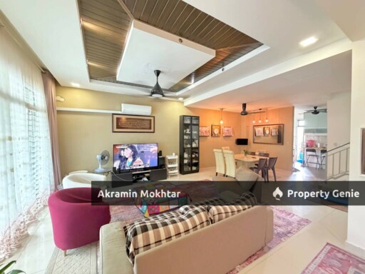 Facing Open, Freehold & Rizab Melayu | 2.5 Storey Terrace Intermediate  Taman Mawar Salak Tinggi Sepang