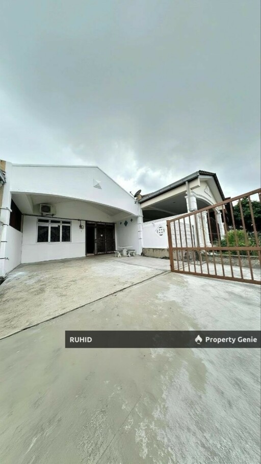 Fully Furnished Terrace House for Sale in Taman Bukit Dahlia