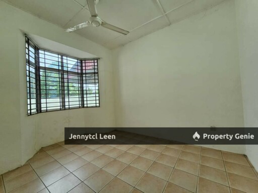 Good Price [Freehold] - [Facing Padang] Single Storey Terrace House Tamam Kasawari, near Batu Berendam and Ayer Keroh, Durian Tunggal
