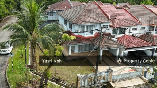 Corner Lot Double Storey Taman Saujana Puchong SP10