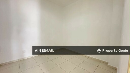 CORNER LOT TERES SETINGKAT KG PADANG PERDANA, KUANTAN