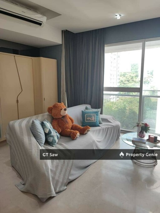Ready move in Two Bedrooms fully furnished Mont Kiara