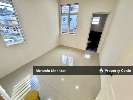 FACING OPEN, END LOT & RENOVATED | 2 Storey Terrace Vista Hill Bandar Mahkota Cheras, Cheras Selangor