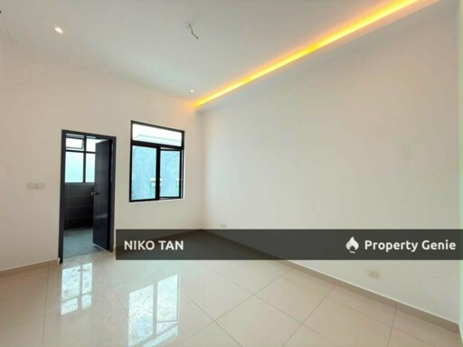 Jalan Maya Horizon Hill 2Stry Fully Renovated & Extended Canal Garden For Sale