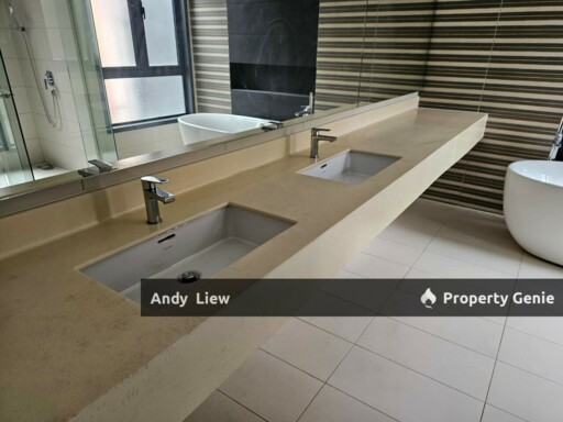 Thistle Grove Denai Alam 3 storey corner unit freehold linkhouse