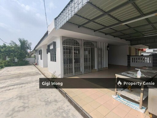 For Rent Single Storey Corner Lot